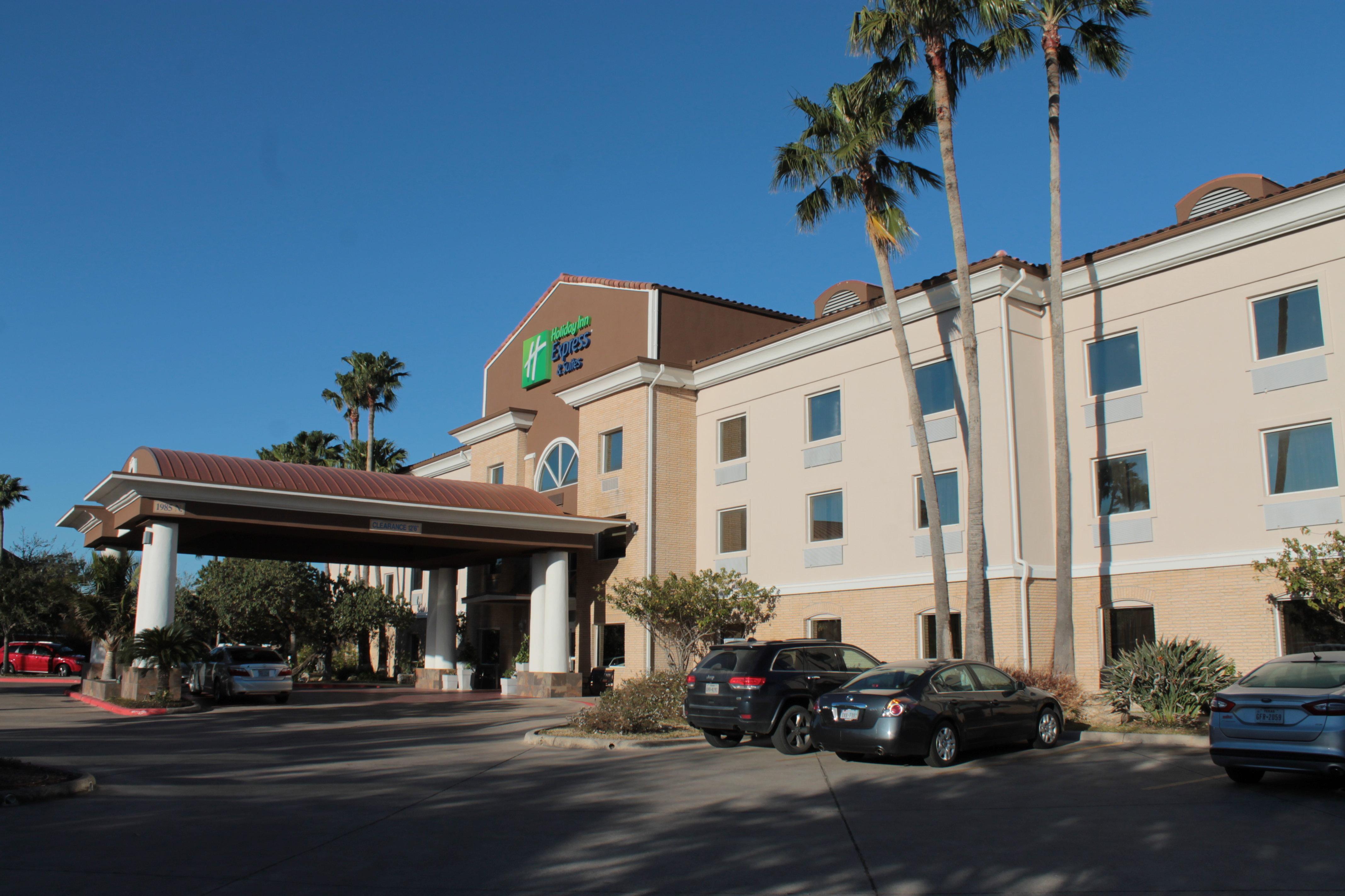 Holiday Inn Express Hotel And Suites Brownsville By Ihg Exterior photo