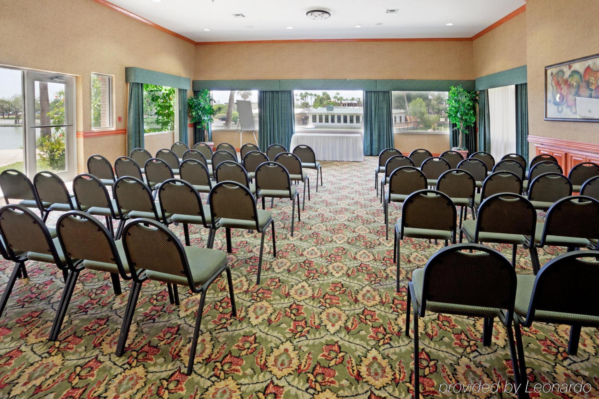 Holiday Inn Express Hotel And Suites Brownsville By Ihg Exterior photo